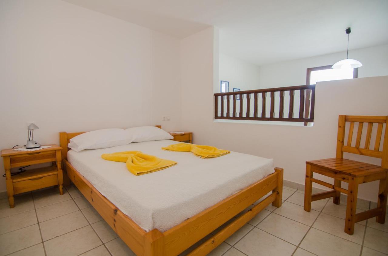 Aparthotel Golden Sun Chora Exterior foto